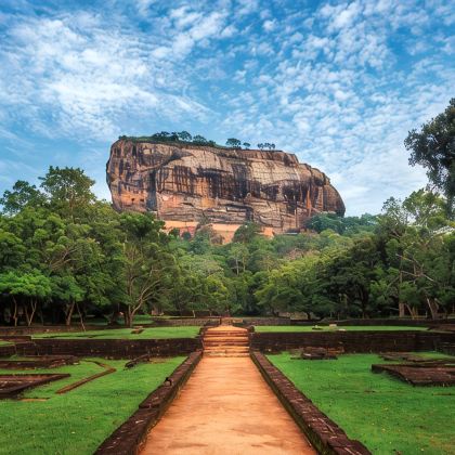 斯里兰卡科伦坡+锡吉里耶+帮托塔9日7晚跟团游