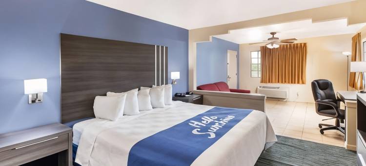 布劳尼希湖戴斯套房酒店(Days Inn & Suites by Wyndham Braunig Lake)图片