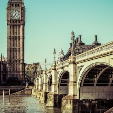 英国英格兰+苏格兰+威尔士+北爱尔兰16日13晚跟团游