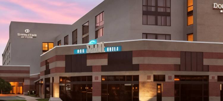 哈特福布拉德利机场希尔顿逸林酒店(DoubleTree by Hilton Hartford - Bradley Airport)图片