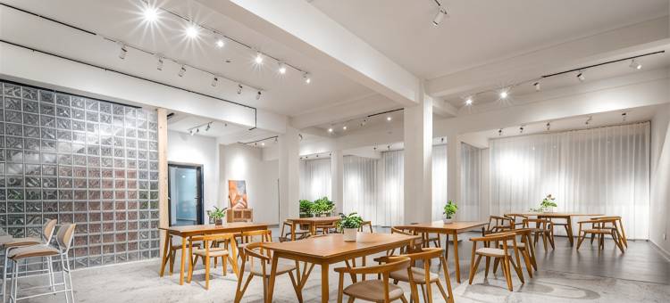 谭小白白度假别墅(罗董线分店)图片