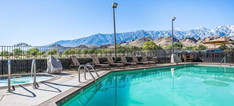 惠特尼山附近隆派恩凯艺酒店(Quality Inn Lone Pine Near Mount Whitney)图片