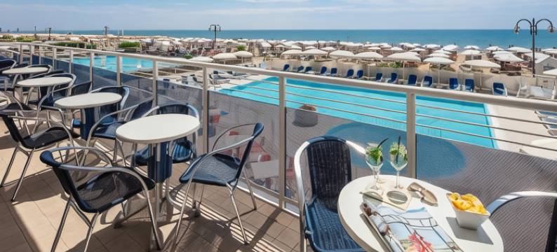 康多尔酒店(Hotel Condor)图片