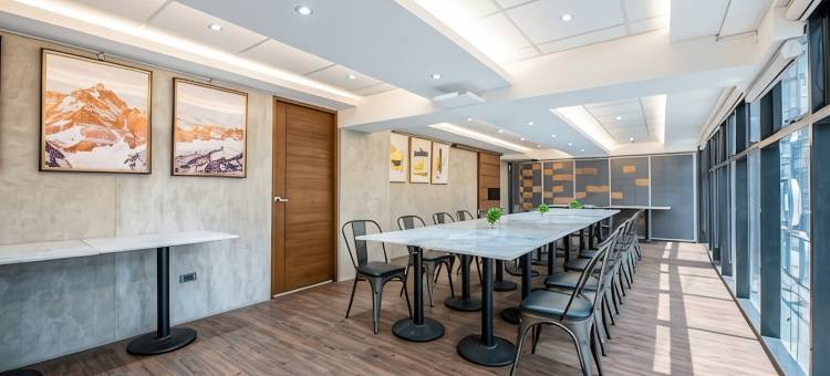 索拉斯酒店(Solace Hotel)图片