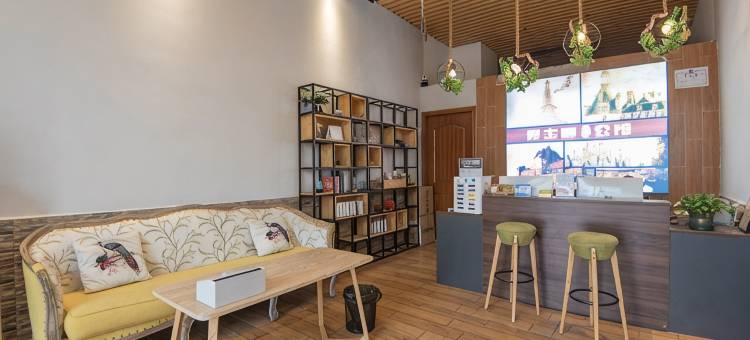 微主题公馆(东莞南城蜂汇广场店)图片