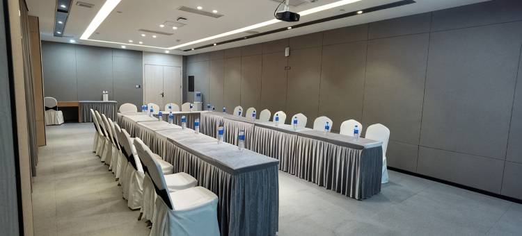 蔚蓝酒店(柳州柳南航鹰中学店)图片