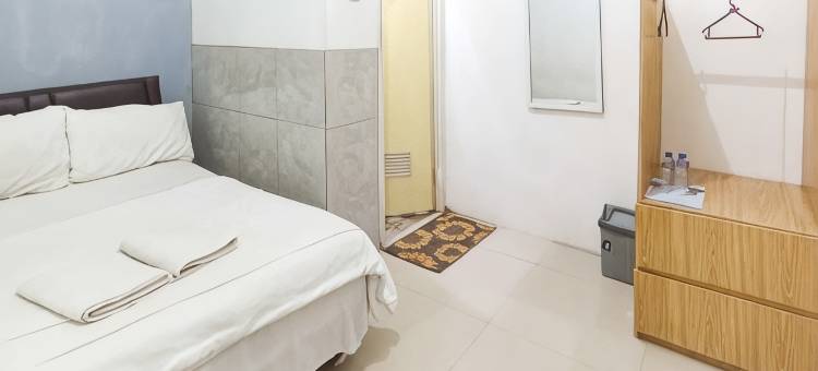Ariska Room Near Alun Alun Jombang RedPartner图片