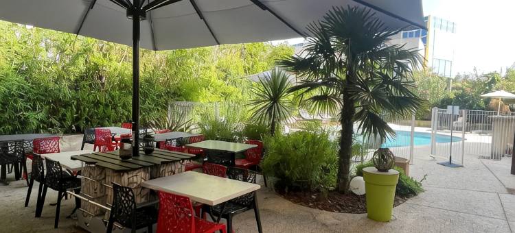 勒克洛德塔讷尔伊泽尔河畔罗芒酒店(Hôtel Restaurant le Clos des Tanneurs Romans Sur Isère)图片