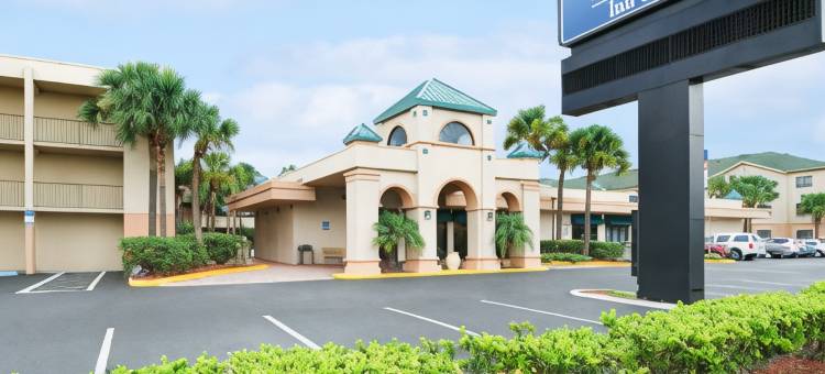 奥兰多机场戴斯套房酒店(Days Inn & Suites by Wyndham Orlando Airport)图片