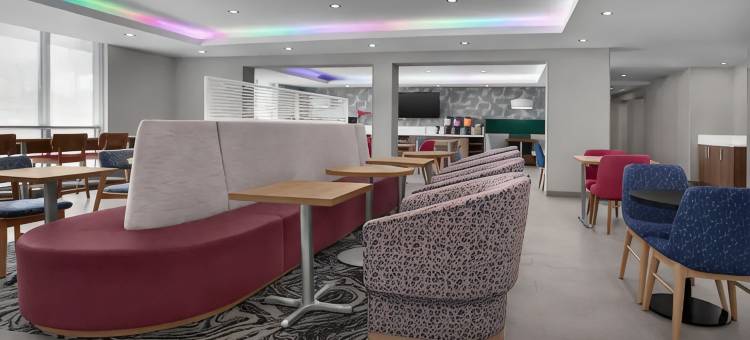 切姆斯福德洛厄尔希尔顿惠庭酒店(Home2 Suites by Hilton Chelmsford Lowell)图片