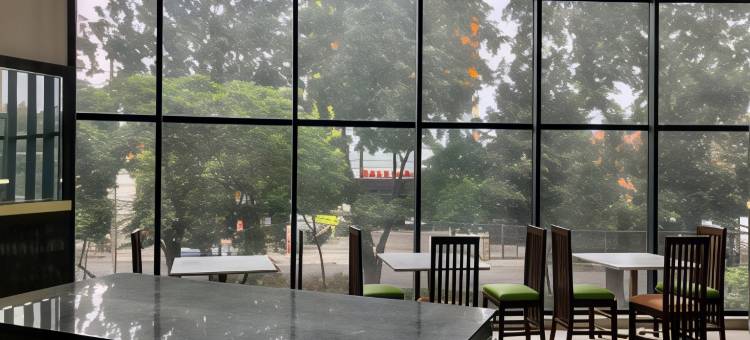 泗水市中心阿格戈酒店(Agogo Downtown Hotel Surabaya)图片