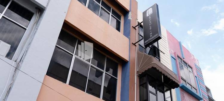 安塔萨里胶囊旅馆(Capsule Inn Antasari Mitra RedDoorz)图片