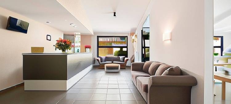 风秃山 - 马洛塞纳花园与城市(Garden & City Mont-Ventoux Malaucène)图片