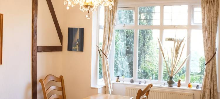 摩斯小屋(Moss Cottage)图片