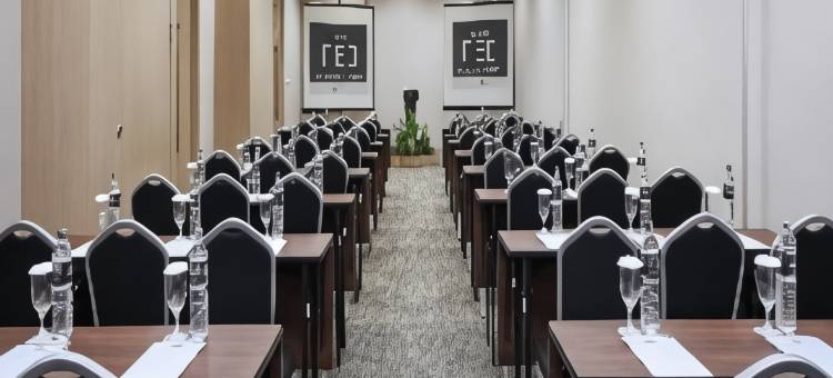 井里汶尼欧酒店 - 阿斯顿酒店(Hotel NEO Cirebon by ASTON)图片