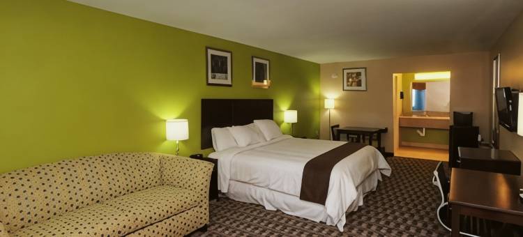 桥市/奥兰奇凯艺套房酒店(Quality Inn & Suites Bridge City Orange)图片