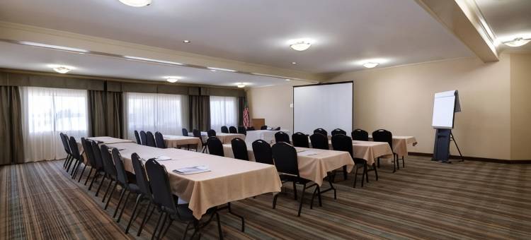 怀尼米港智选假日酒店(Holiday Inn Express Port Hueneme)图片