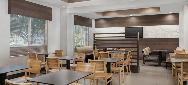 盖恩斯维尔丽怡酒店(Country Inn & Suites by Radisson, Gainesville, FL)图片