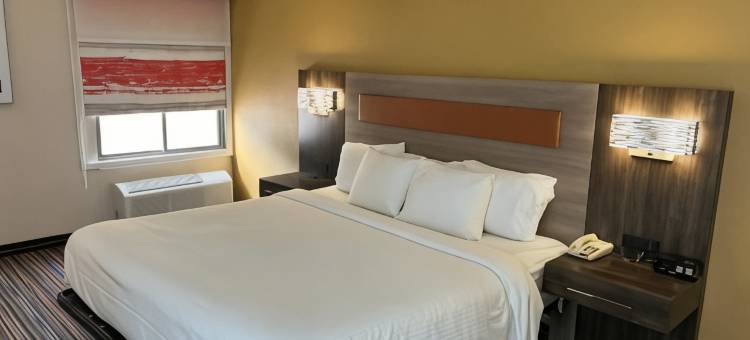 小瀑布罗德威酒店(Rodeway Inn)图片