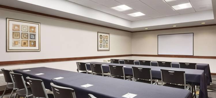 大急流城机场温德姆花园酒店(Wyndham Garden Grand Rapids Airport)图片