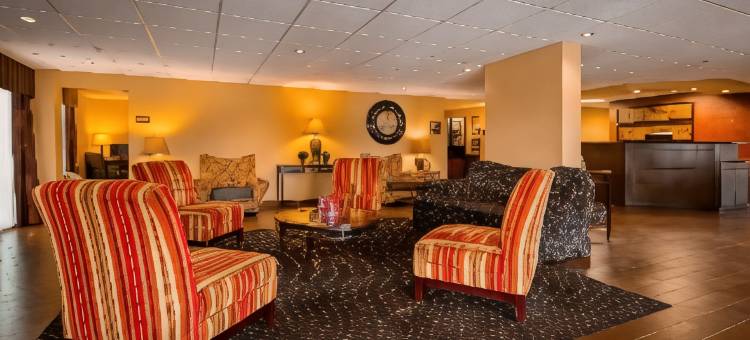 百汇贝斯特韦斯特优质酒店(Best Western Plus Parkway Hotel)图片