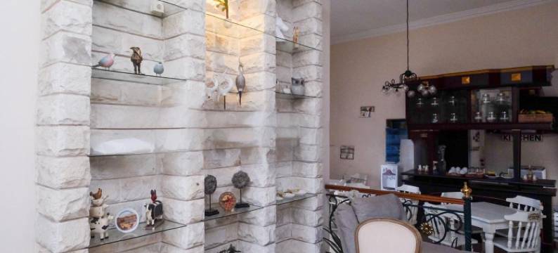 优佳11号精品米特拉红门酒店-靠近日惹加查马达大学(Just 11 Boutique Syariah Mitra RedDoorz Near Ugm Yogyakarta)图片