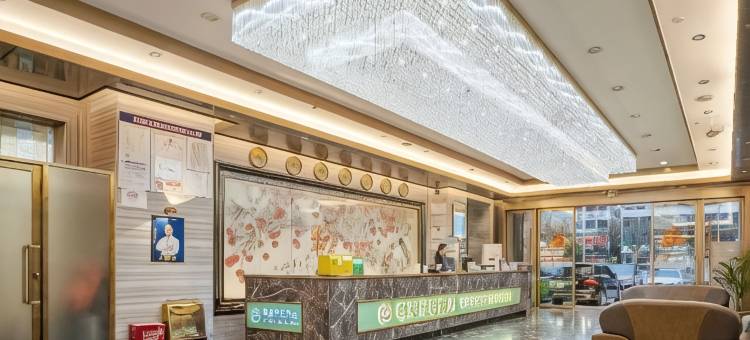 粤巢至尊酒店(广州增城新塘南站店)图片