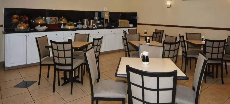 温哥华购物中心附近舒适套房酒店(Comfort Suites Near Vancouver Mall)图片
