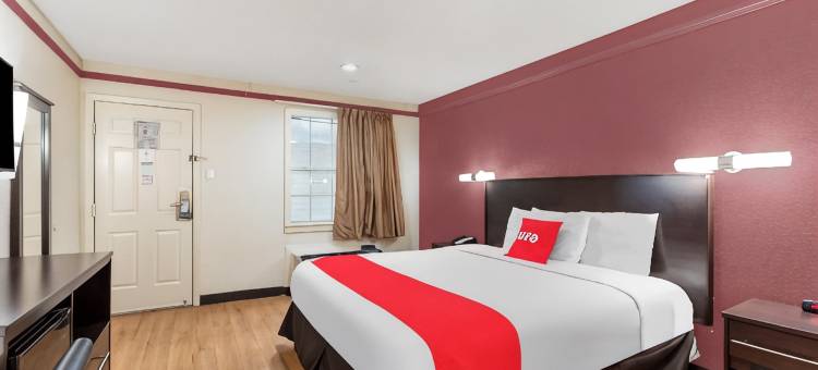 OYO塔尔萨北谢里登路机场酒店(OYO Hotel Tulsa N Sheridan Rd & Airport)图片