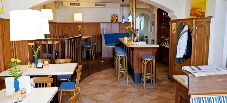 罗曼提斯切斯曼扎萨酒店(Romantisches Hotel Menzhausen)图片