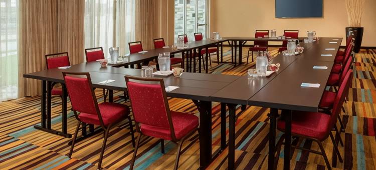 哈里斯堡国际机场万枫套房酒店(Fairfield Inn & Suites Harrisburg International Airport)图片