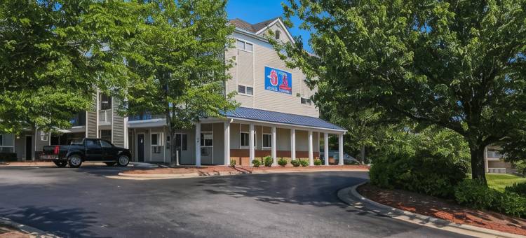 北卡罗莱纳格林斯伯勒 6 号开放式公寓酒店 - I-40(Studio 6 Extended Stay - Greensboro, NC - I-40)图片