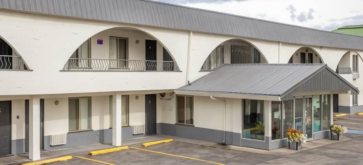 坎卢普斯市中心温德姆豪生酒店(Howard Johnson by Wyndham Downtown Kamloops)图片