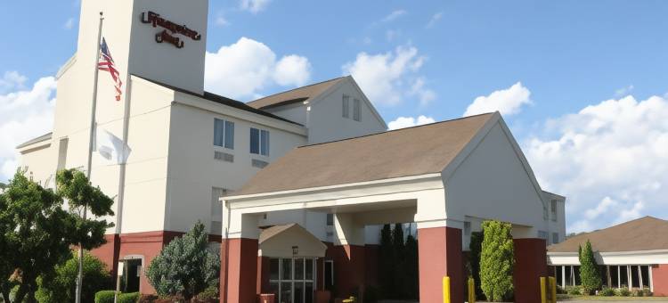 希尔顿欢朋酒店-桑杜斯开中心(Hampton Inn Sandusky-Central)图片