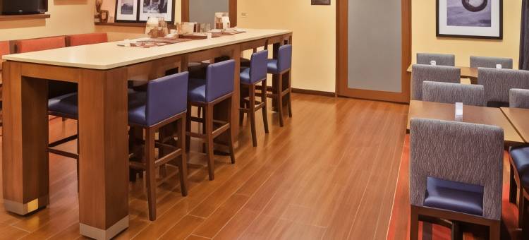 欢朋酒店-琼斯维尔/埃尔金(Hampton Inn Jonesville/Elkin)图片