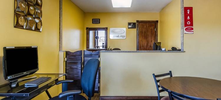 伯赛尔伊克诺旅馆(Econo Lodge)图片