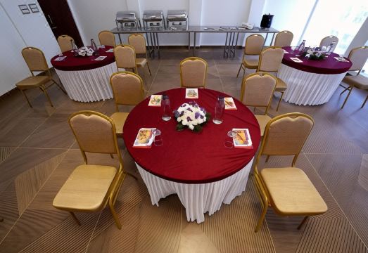 Deshadan Chola , ThanjavurHotel Overview