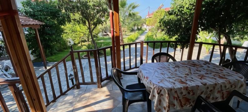 墨涅拉俄斯公寓(Menelaos Apartments)图片