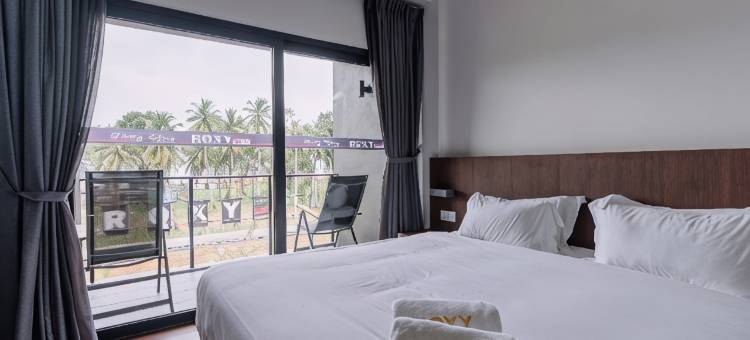 罗克西-塞马坦别墅和联排别墅(Roxy Sematan Villa & Townhouse)图片