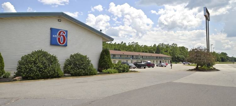 莱明斯特6号汽车旅馆(Motel 6 Leominster, MA)图片