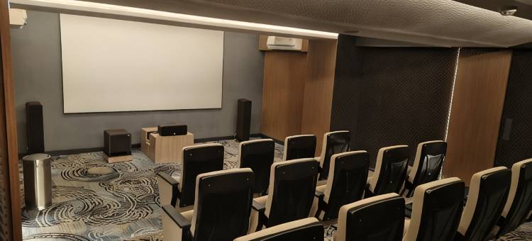 Eksklusif Studio Bella Tower Pakuwon City by ERELYN图片