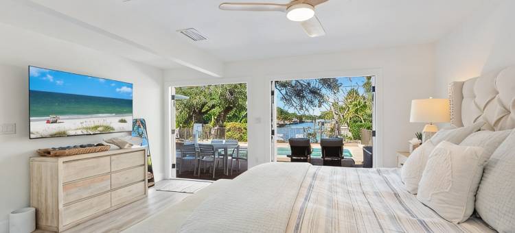 Completely Renovated "Beach House on Siesta"图片