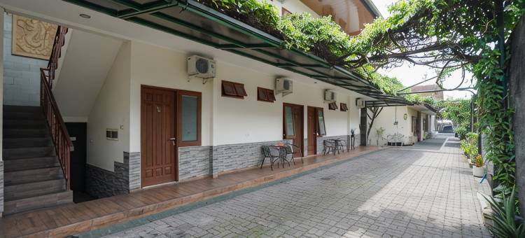 Urbanview格里亚阿斯里帕特兰图古车站伊斯兰教法酒店(Urbanview Hotel Syariah Griya Asri Patran Near Tugu Station)图片