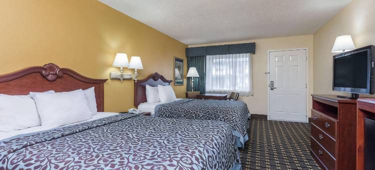 华纳罗宾斯戴斯套房酒店-近罗宾斯空军基地(Days Inn & Suites by Wyndham Warner Robins Near Robins AFB)图片