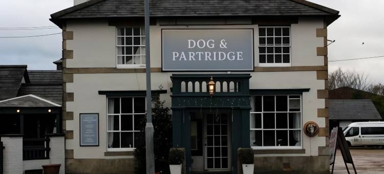 狗和山鹑酒馆(Dog and Partridge Inn)图片