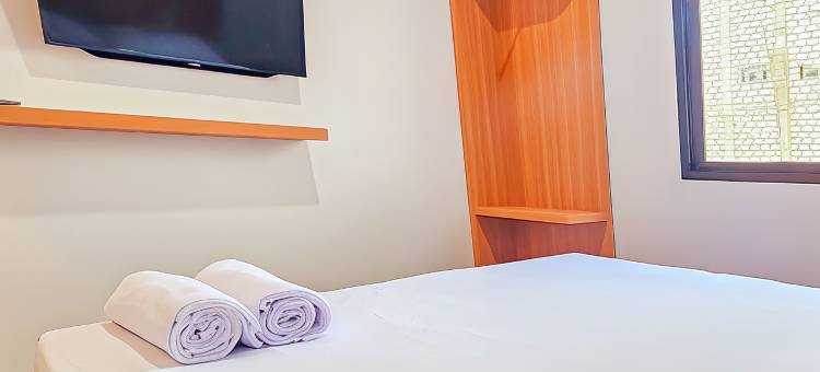 Hotel Buana Express Mitra RedDoorz图片