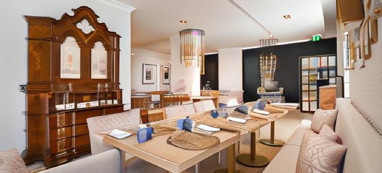 里瓦赫瓦尔游艇海港酒店(Riva Marina Hvar Hotel)图片