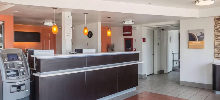 德克萨斯梅斯基特 - 罗迪奥 - 会议中心 6 号汽车旅馆(Motel 6 Mesquite, TX - Rodeo - Convention Ctr)图片