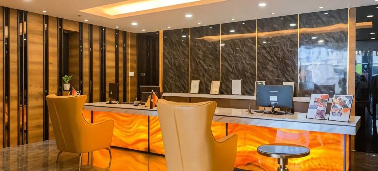 民都鲁凯美纳广场酒店(Kemena Plaza Hotel)图片