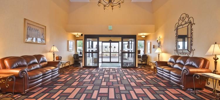 肯特西雅图地区华美达酒店(Ramada by Wyndham Kent Seattle Area)图片